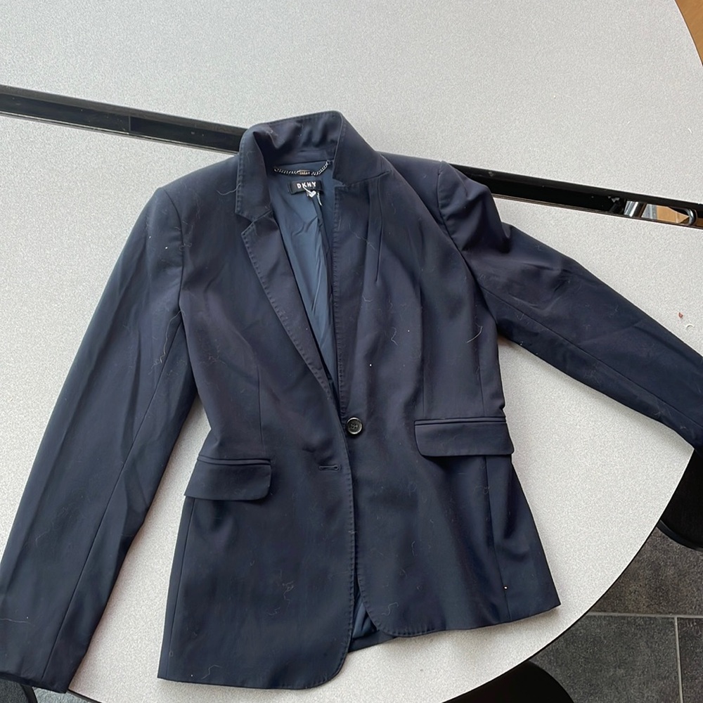 DKNY size 8 navy blazer